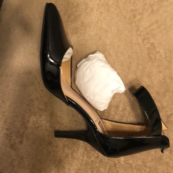 Women’s heels - Picture 1 of 2